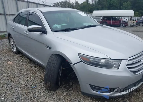 2015 Ford Taurus Limited z USA, uszkodzony, nr VIN 1FAHP2F83FG108691